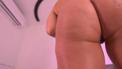 Media: vvioleta_ Chaturbate 2025-11-14 10:56:00