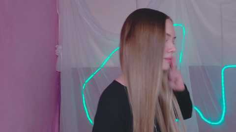 Media: lost_wanderers Chaturbate 2025-11-15 12:20:00