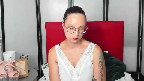 inezdoll @ myfreecams on 20230829