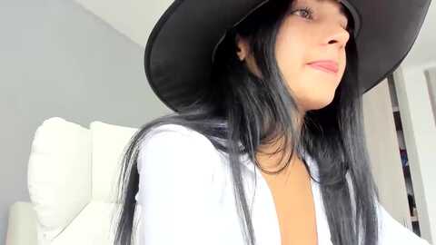 Media: emmily_ Myfreecams Invalid Date