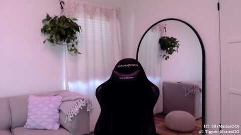 Media: marie Myfreecams Invalid Date
