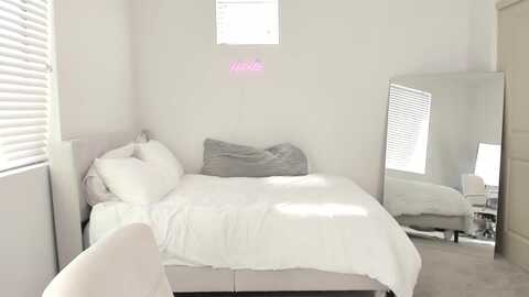 Media: queen_chloe_ Myfreecams Invalid Date