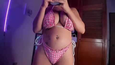 Media: marilyncruz__ Myfreecams Invalid Date