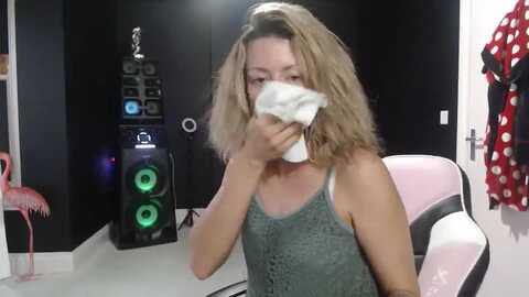 Media: viviennefoxuk Myfreecams Invalid Date
