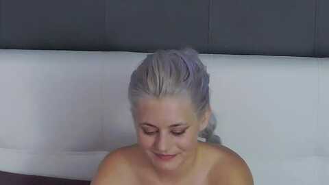 Media: nicollefox88 Myfreecams Invalid Date