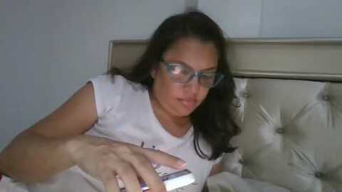 sweetlola01 @ myfreecams on 20230902
