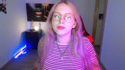 sweeti_lili @ myfreecams on 20230904