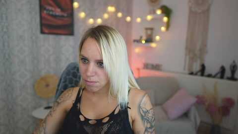 cherry__blond @ myfreecams on 20230908