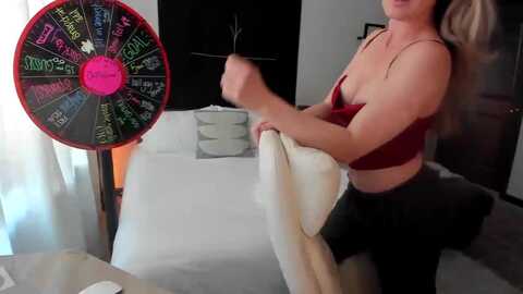 lilladybird @ myfreecams on 20230908
