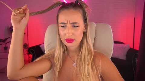 Media: lia__angel Myfreecams Invalid Date