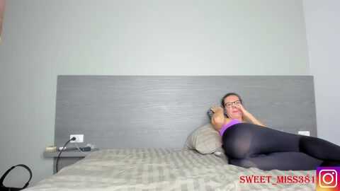 Media: soficlimbing Myfreecams Invalid Date