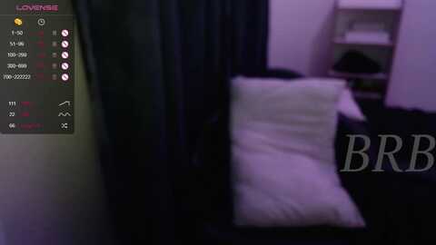 michelle_sz @ myfreecams on 20230911