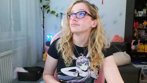 Media: monicmoon18 Myfreecams Invalid Date