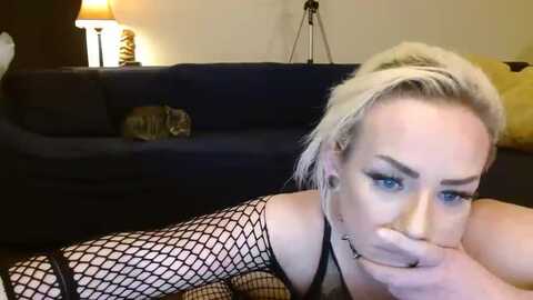 bustyblonder @ myfreecams on 20230912