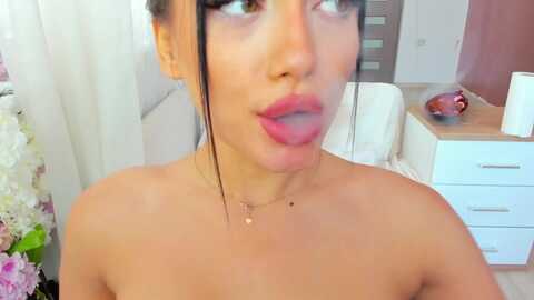 Media: kaylalaine Myfreecams Invalid Date
