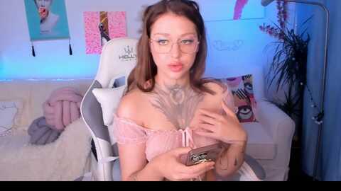 Media: holy_michle Myfreecams Invalid Date