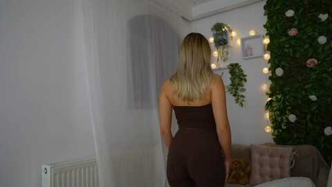 Media: tina_nappi18 Myfreecams Invalid Date