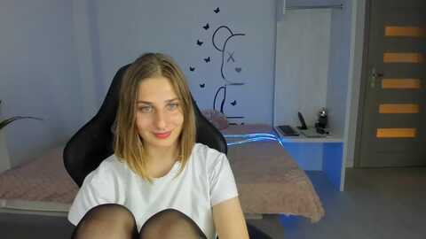Media: goldcanary Myfreecams Invalid Date