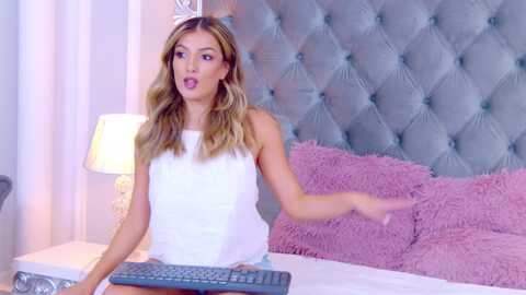 Media: kellymathews Myfreecams Invalid Date