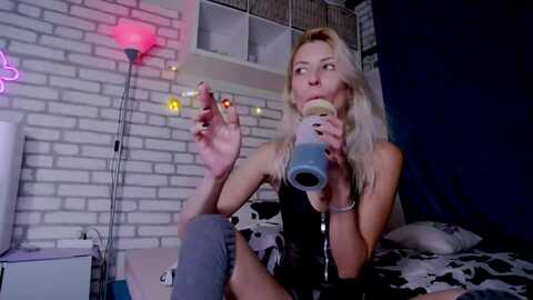 Media: karoline121 Myfreecams Invalid Date