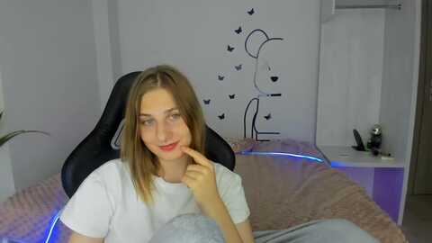 Media: goldcanary Myfreecams Invalid Date