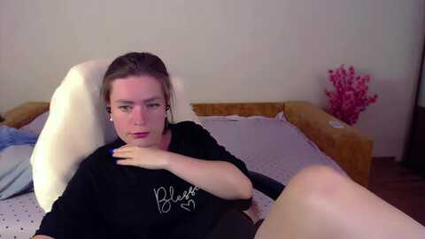 lizzymayers @ myfreecams on 20230917