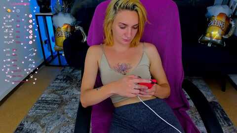r0xxy_ @ myfreecams on 20230917