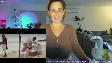 Media: honeytits_ Myfreecams Invalid Date