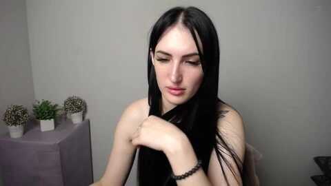 milenaxo_ @ myfreecams on 20230918