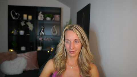 Media: nikki__sexx__ Myfreecams Invalid Date