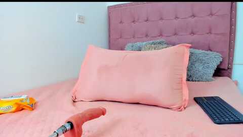 Media: barbie_tharaa Myfreecams Invalid Date