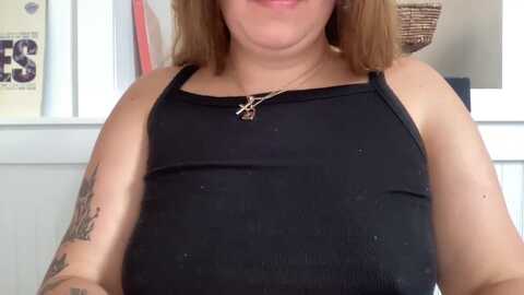 doctorluna @ myfreecams on 20230920