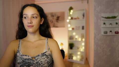Media: sophie_rain18 Myfreecams Invalid Date