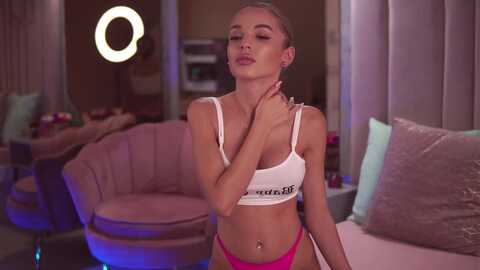 Media: esmeainsley Myfreecams Invalid Date