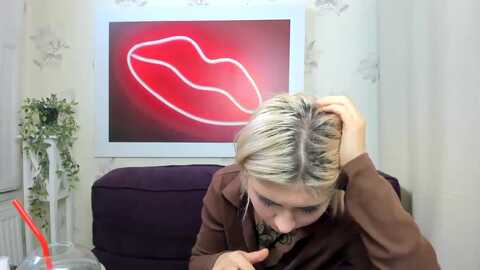Media: linddaa Myfreecams Invalid Date