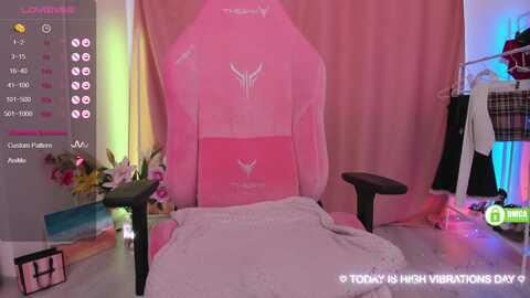 yummy_alex @ myfreecams on 20230924