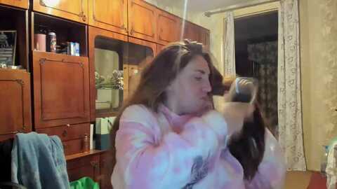 klassy_holls @ myfreecams on 20230925