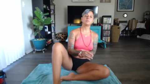 sunny_charms @ myfreecams on 20230925
