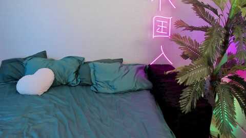violettstarr_ @ myfreecams on 20230926