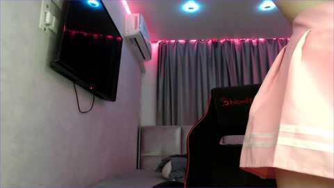 Media: tripleprinces Myfreecams Invalid Date