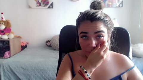 Media: meganhill_ Myfreecams Invalid Date