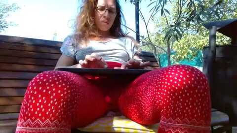 beautym25 @ myfreecams on 20231001