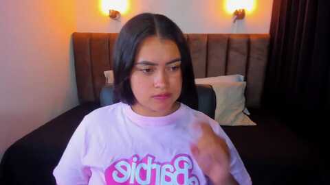 Media: lola_evans_ Myfreecams Invalid Date