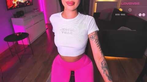 Media: hannaheey Myfreecams Invalid Date