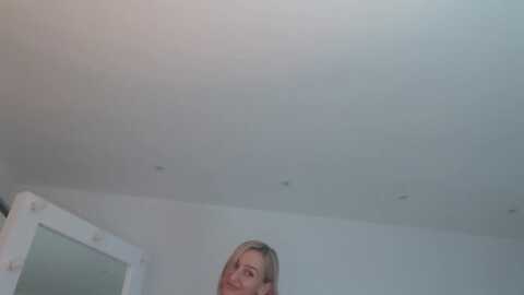 Media: yoursexymilax Myfreecams Invalid Date