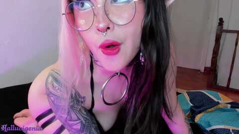 Media: hallucigenia1 Myfreecams Invalid Date
