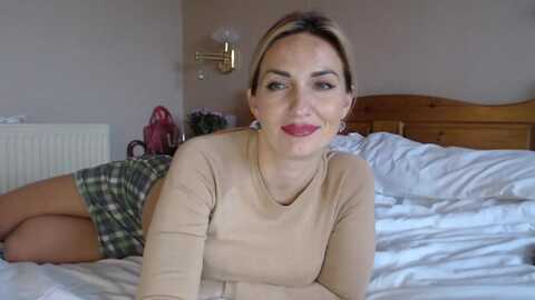 monicachu @ myfreecams on 20231005