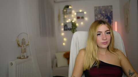 Media: tina_nappi18 Myfreecams Invalid Date