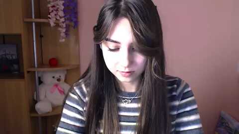 lili_magic_ @ myfreecams on 20231007