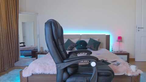 Media: lorettelorena Myfreecams Invalid Date